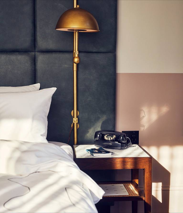 Book Chicago Hotel Rooms | The Hoxton, Chicago