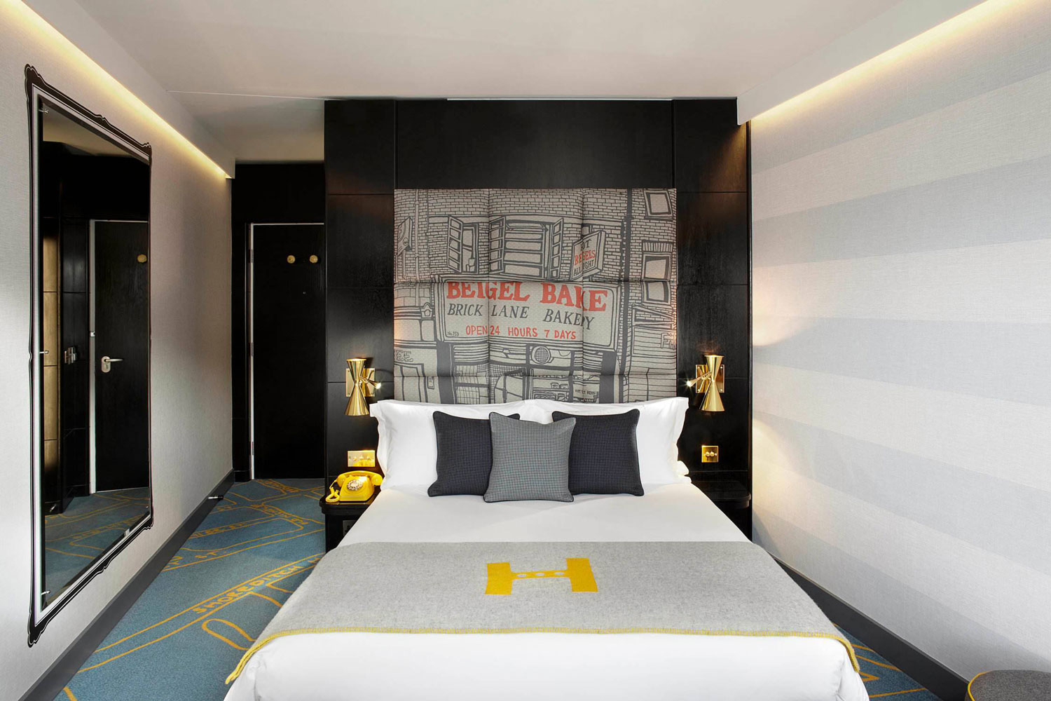 Book Hotel Rooms in Shoreditch | The Hoxton, Shoreditch