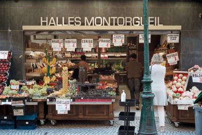 Halles Montogeuil market in Paris