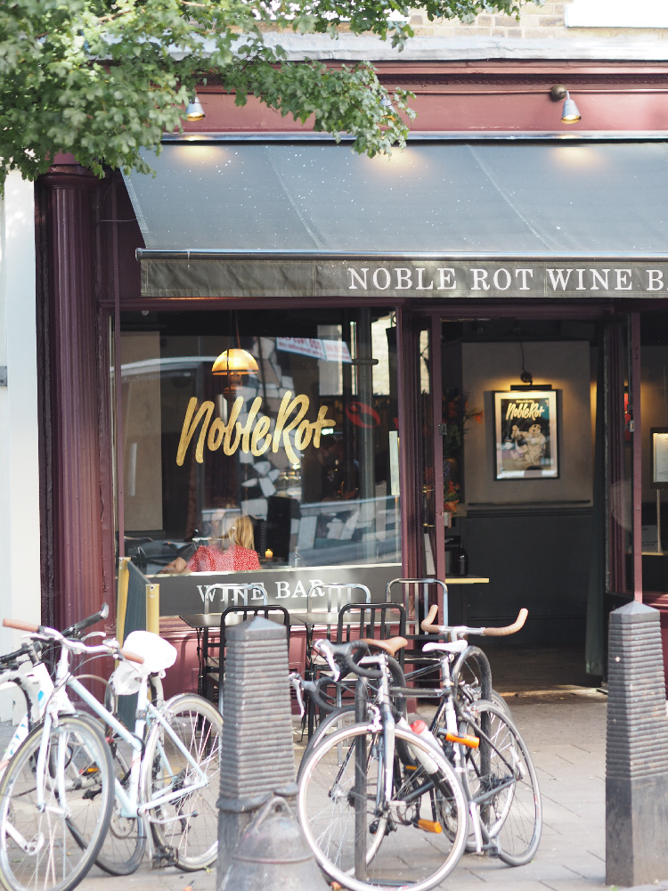 Noble & Rot Wine Bar in London