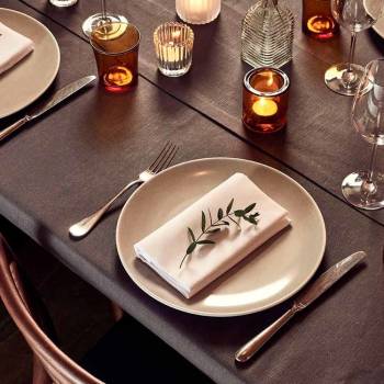 Gedeck für ein privates Essen