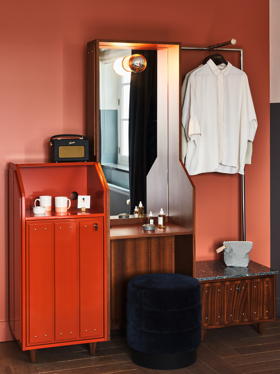 Close up of mirror and storage space