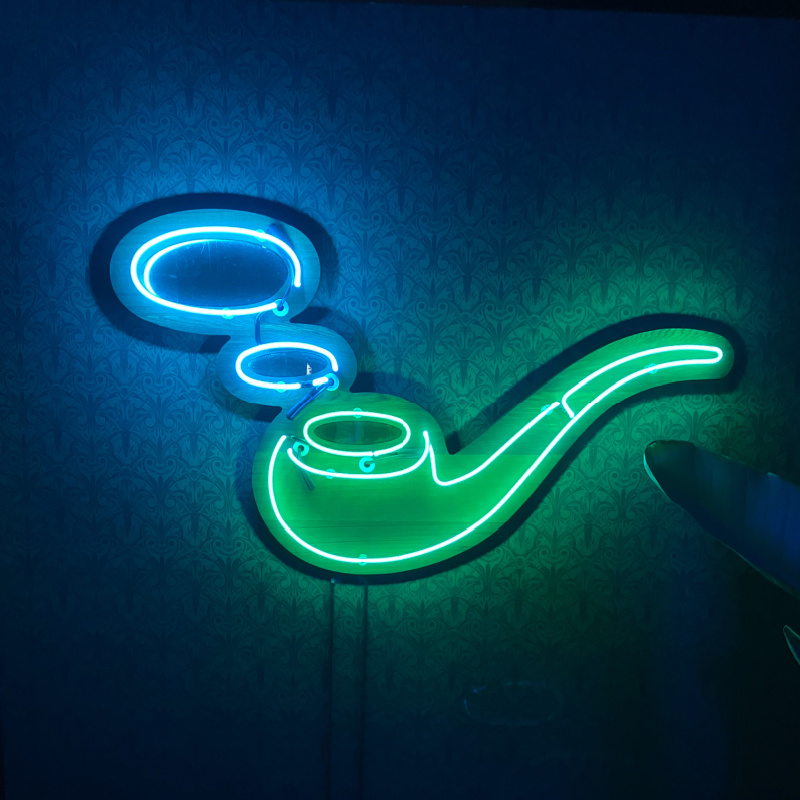 The Tiny Spoon neon